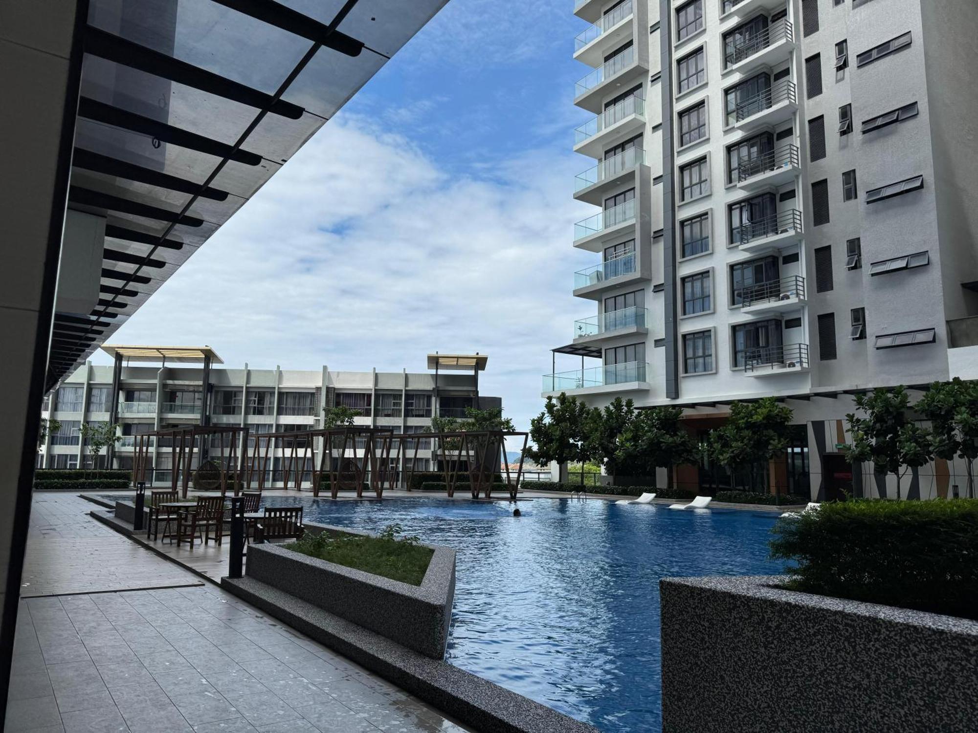 5 Minutes From Airport K Avenue View Kota Kinabalu