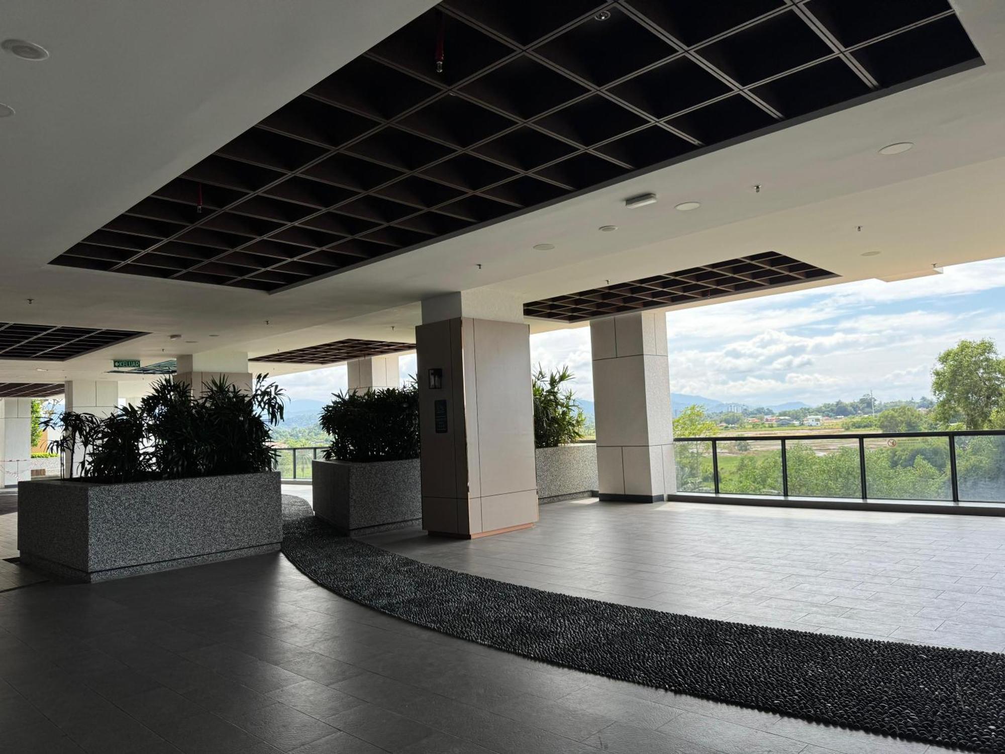 Apartment 5 Minutes From Airport K Avenue View