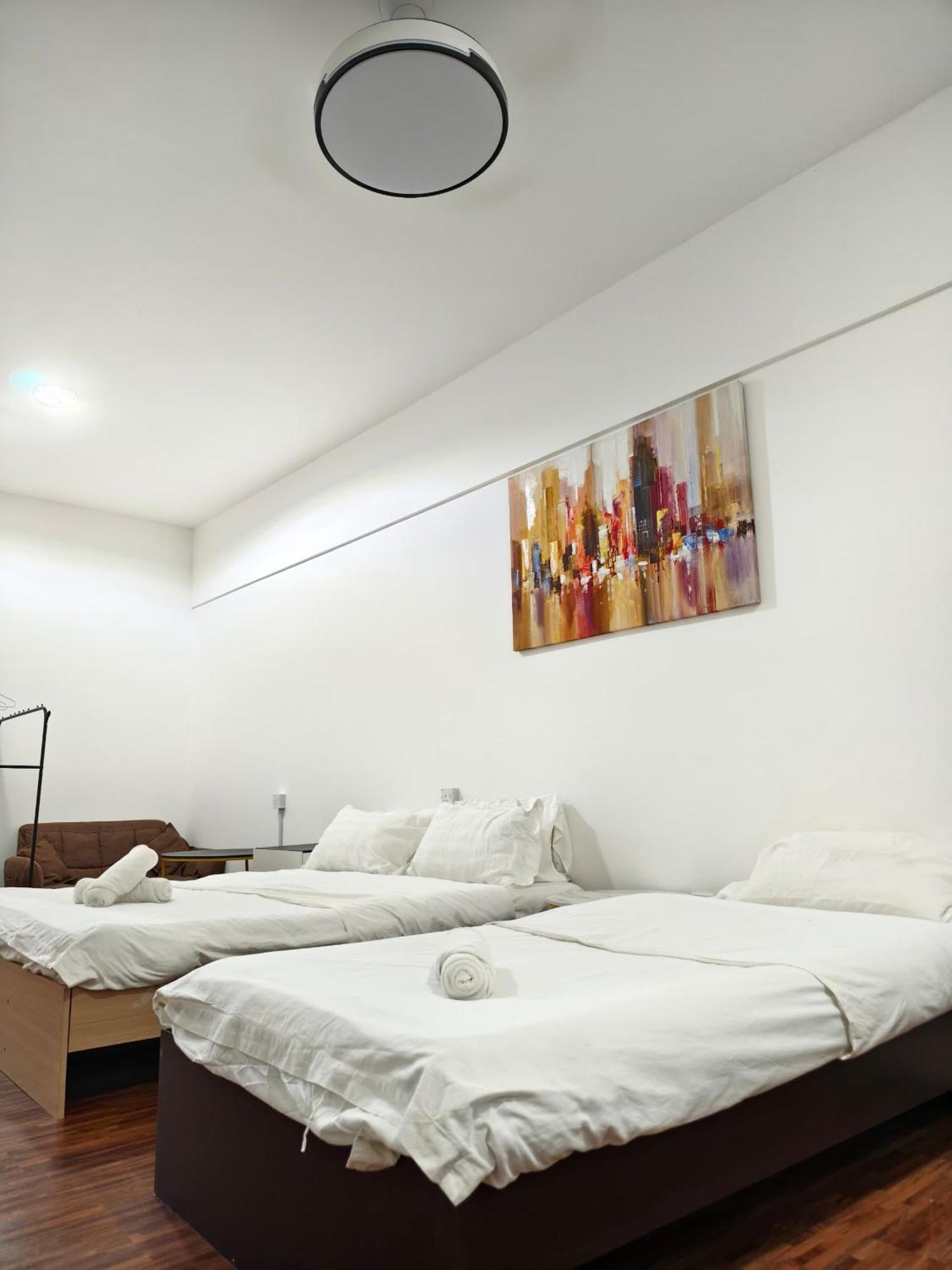 5 Minutes From Airport K Avenue View Apartment