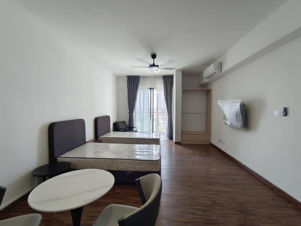 5 Minutes From Airport K Avenue View Apartment *