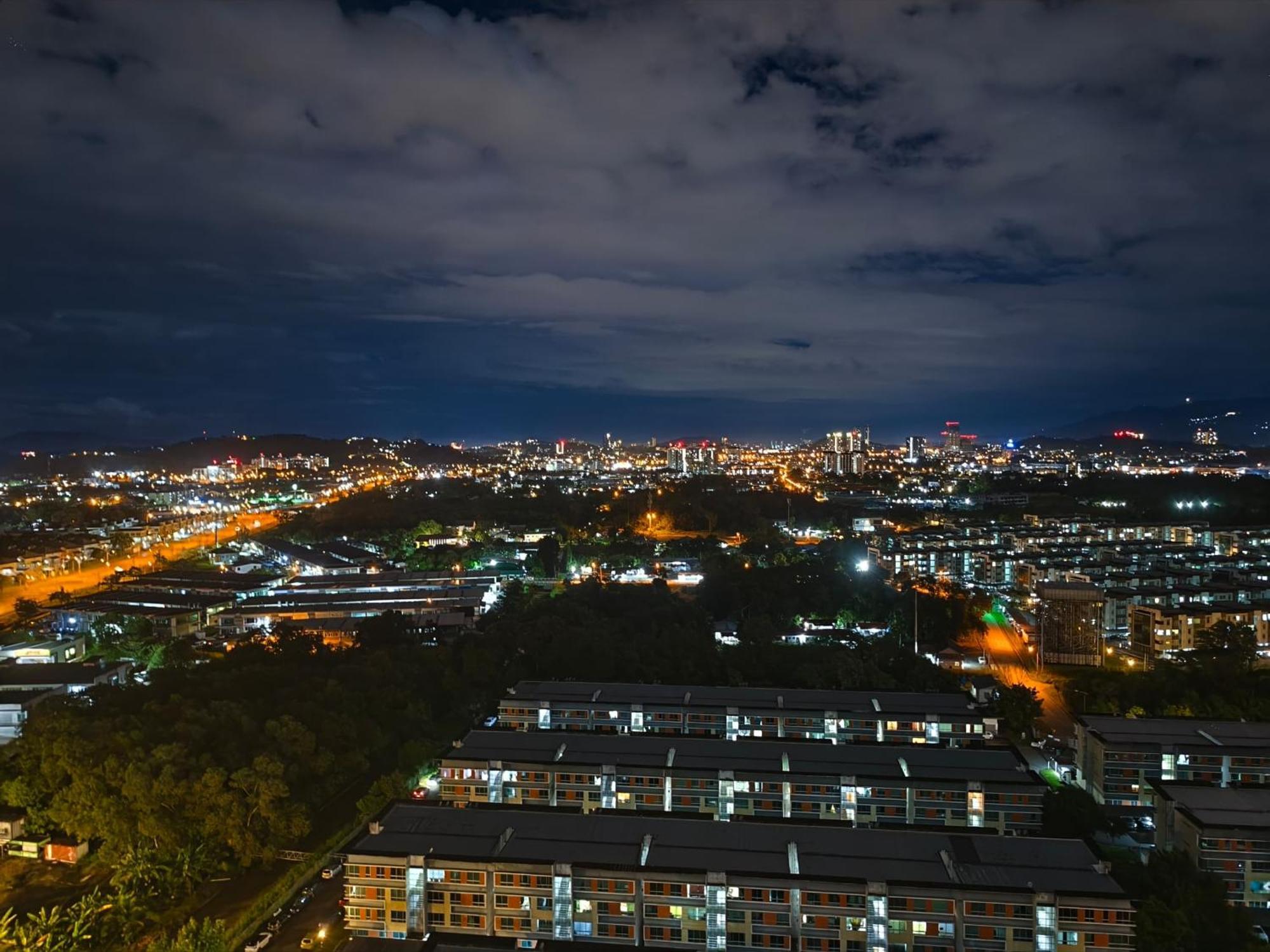 5 Minutes From Airport K Avenue View Apartment